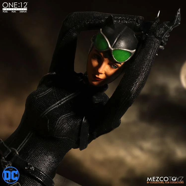 catwoman_mezco3.jpg