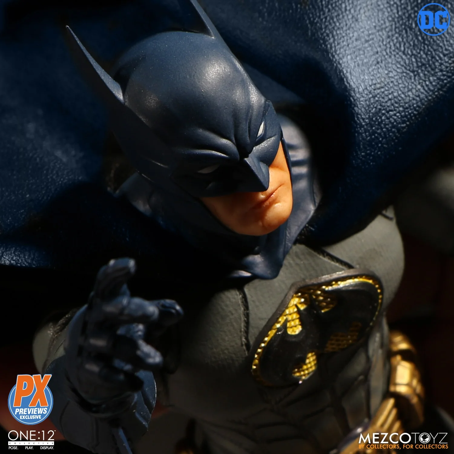 Previews-Sovereign-Knight-Batman-007.jpg