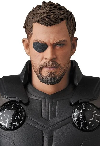 MAFEX Thor No. 104 (Avengers: Infinity War)
