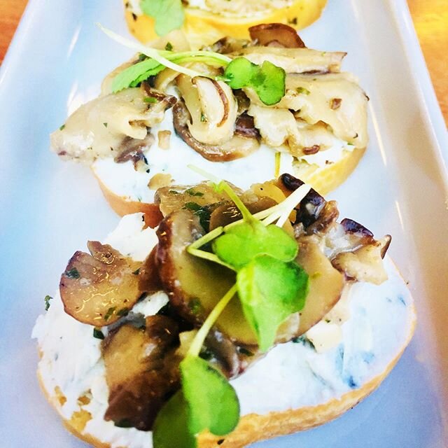 The perfect light summer bite!  Truffled Mushrooms &amp; Herbed Alabama Goat Cheese Crostini
#kathygandcompany #catering #birminghamcatering #birminghamcaterer #bhamcaterer #alabamacaterer #alabamacatering #birminghamevents #bhamevents #corporateeven