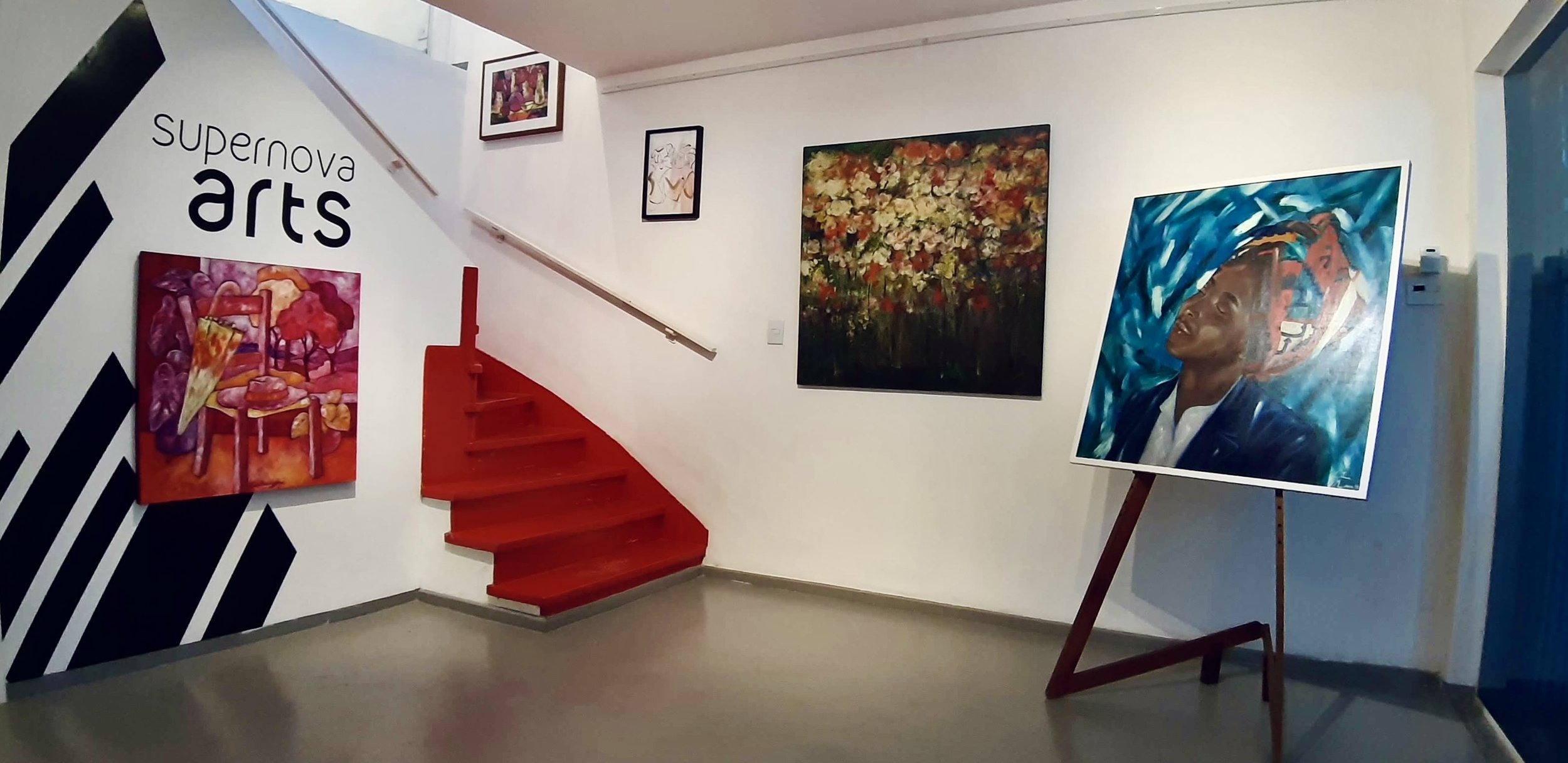 Galeria Supernova Arts SP (1 andar).jpg