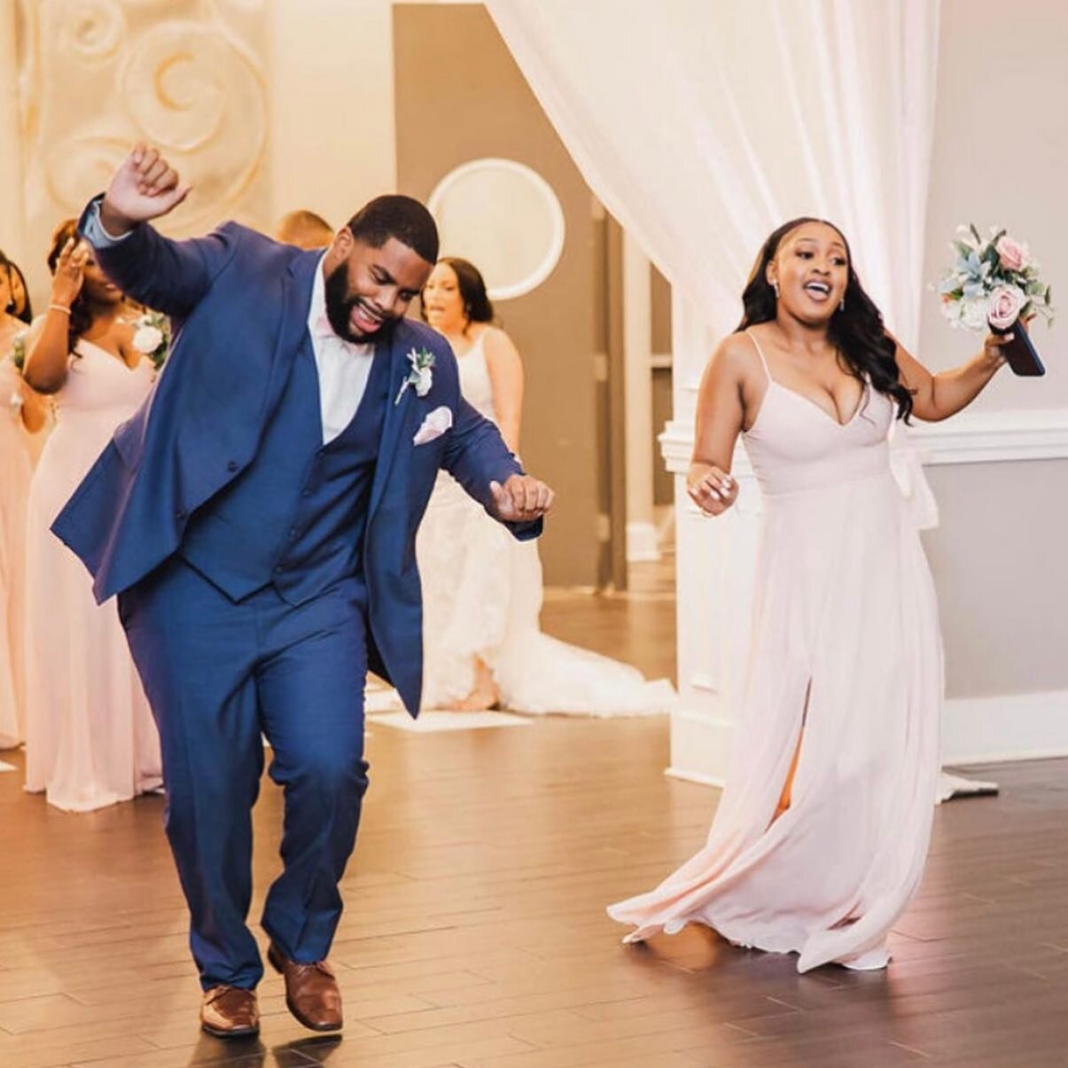 There&rsquo;s nothing better than friends who know how to celebrate big with and for you at your Wedding! 💃🏽🕺🏽 
&bull;
&bull;
&bull;
#soireeeventgallery #soireebride #alabamabride #alabamaweddings #birminghambrides