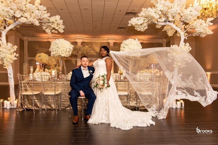 At our venue, we&rsquo;re all about bold and elegant details like these ✨⠀⠀⠀⠀⠀⠀⠀⠀⠀
Photo: @brooksqualityimages⠀⠀⠀⠀⠀⠀⠀⠀⠀
&bull;⠀⠀⠀⠀⠀⠀⠀⠀⠀
&bull;⠀⠀⠀⠀⠀⠀⠀⠀⠀
&bull;⠀⠀⠀⠀⠀⠀⠀⠀⠀
 #soireebride #birminghamweddingvenue #birminghamwedding #birminghambride #bhamwed