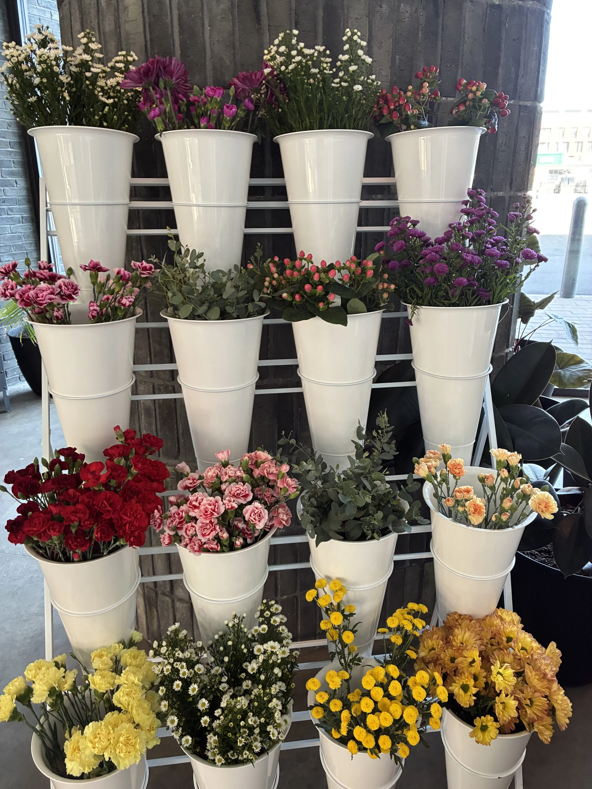 A Blooming Good Time: Our “Build Your Own Bouquet” Resident Event