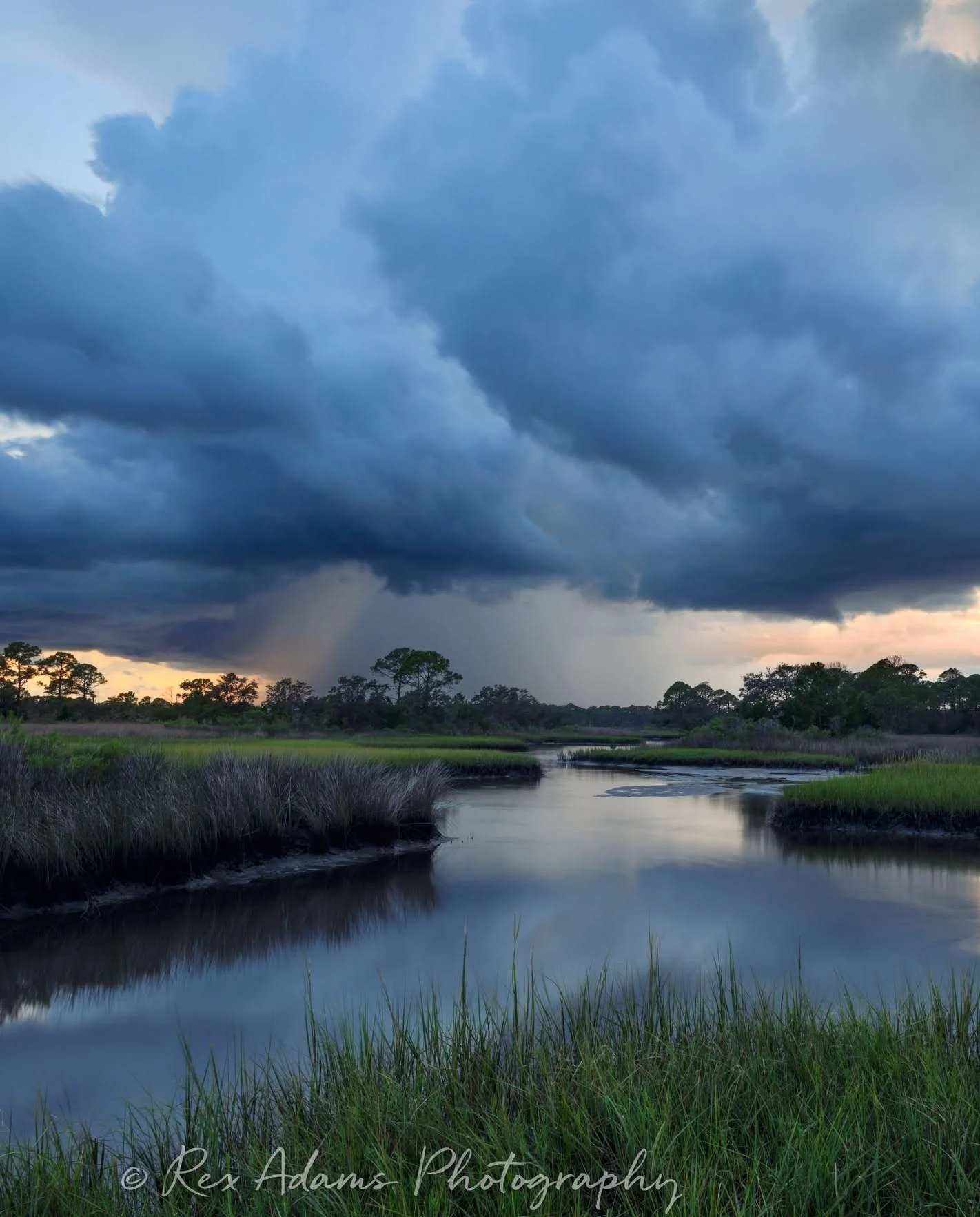 𝙃𝙪𝙧𝙧𝙞𝙘𝙖𝙣𝙚 𝙄𝙨𝙖𝙞𝙖𝙨 is on its way toward the Panhandle 🌀

It's the first Atlantic hurricane of the season and will make landfall tonight as a strong storm. Luckily, our natural places work around the clock to defend us Floridians.

Place