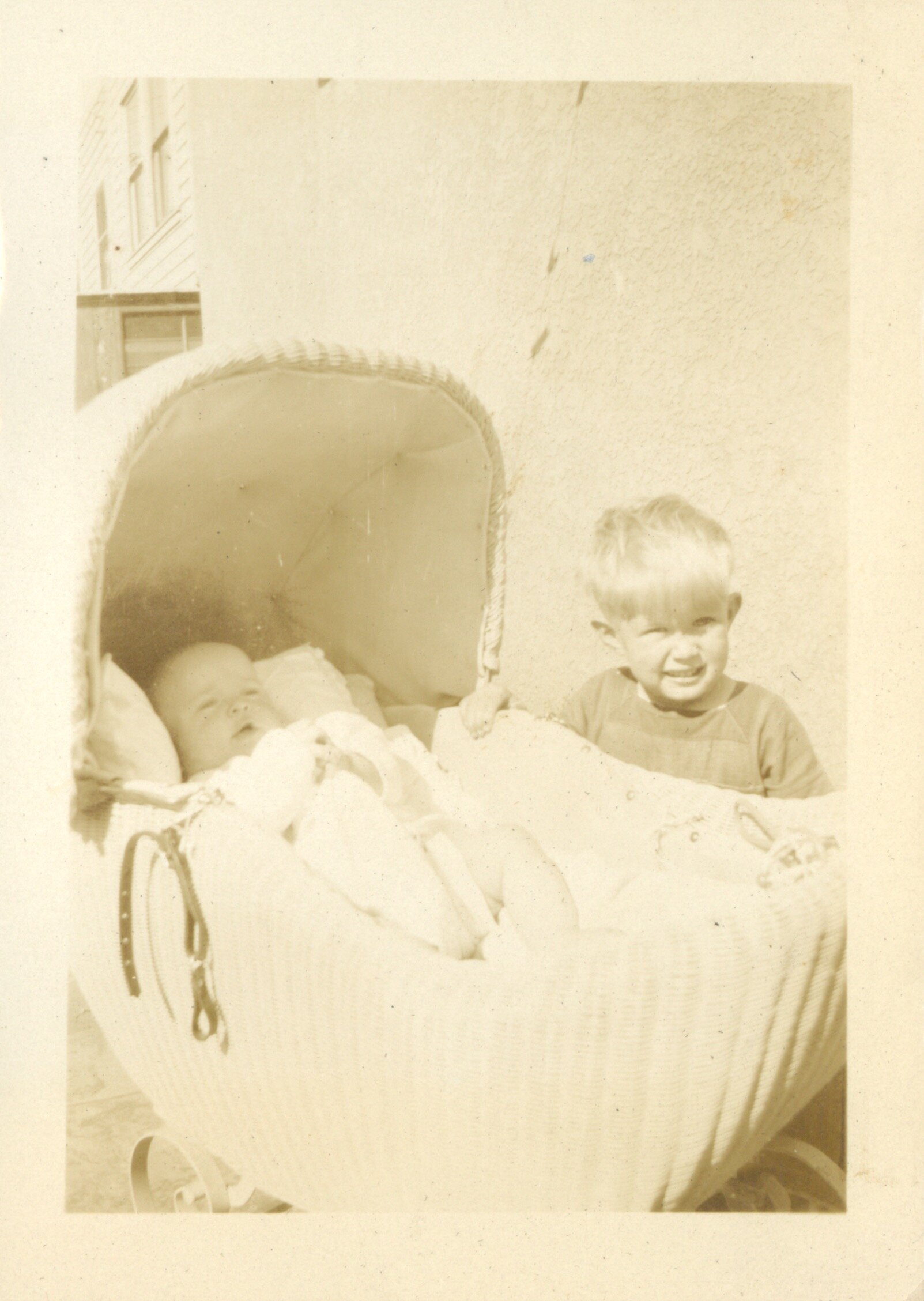Page 4 1930-06-28 3.jpg