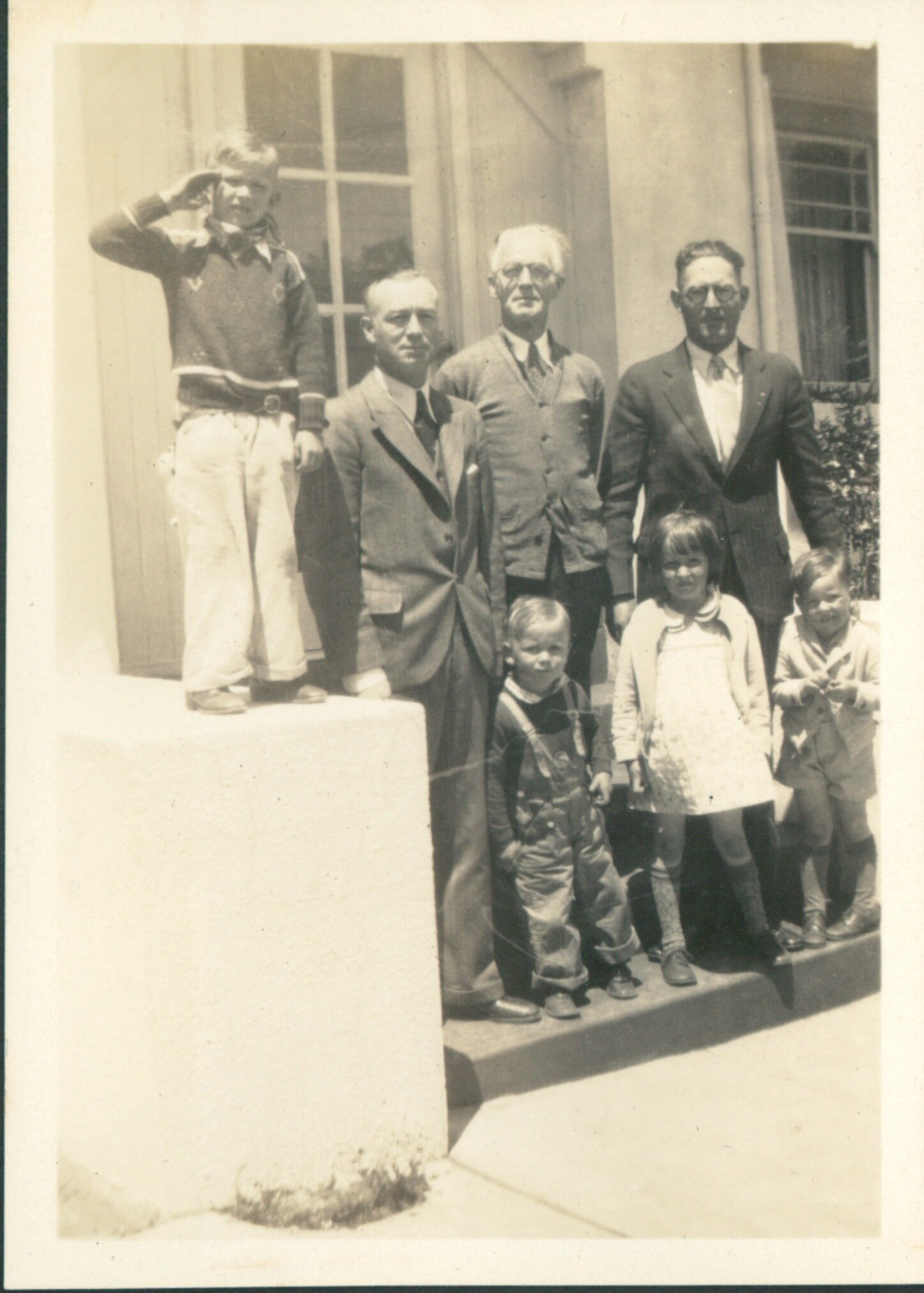 Page 18 1933-06-18 Fathers Day with the Jursch Family  4.jpg