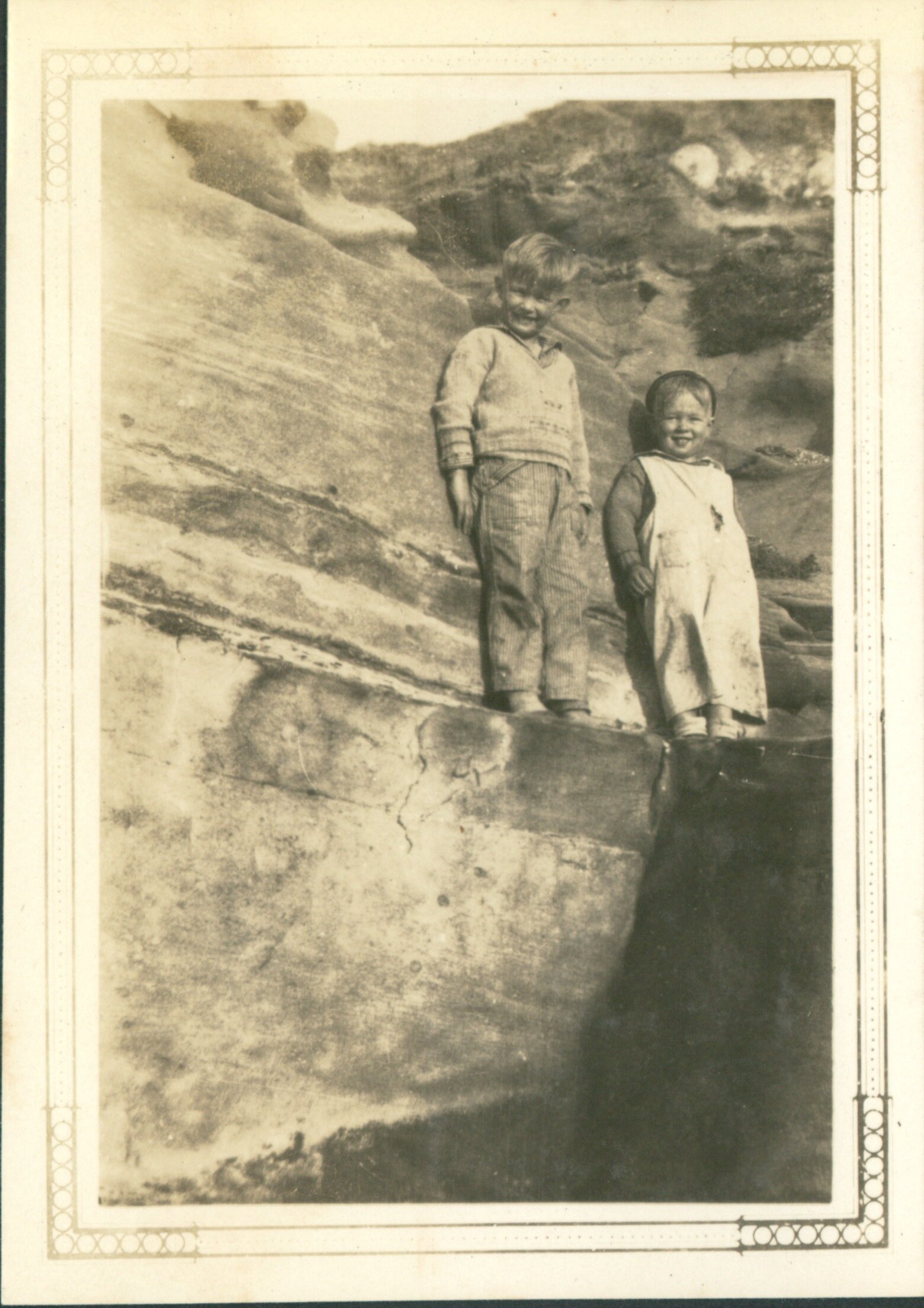 Page 22 1933-12-00 Caves at La Jolla CA 2.jpg