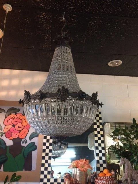LARGE CHERUB CHANDELIER (2).jpg