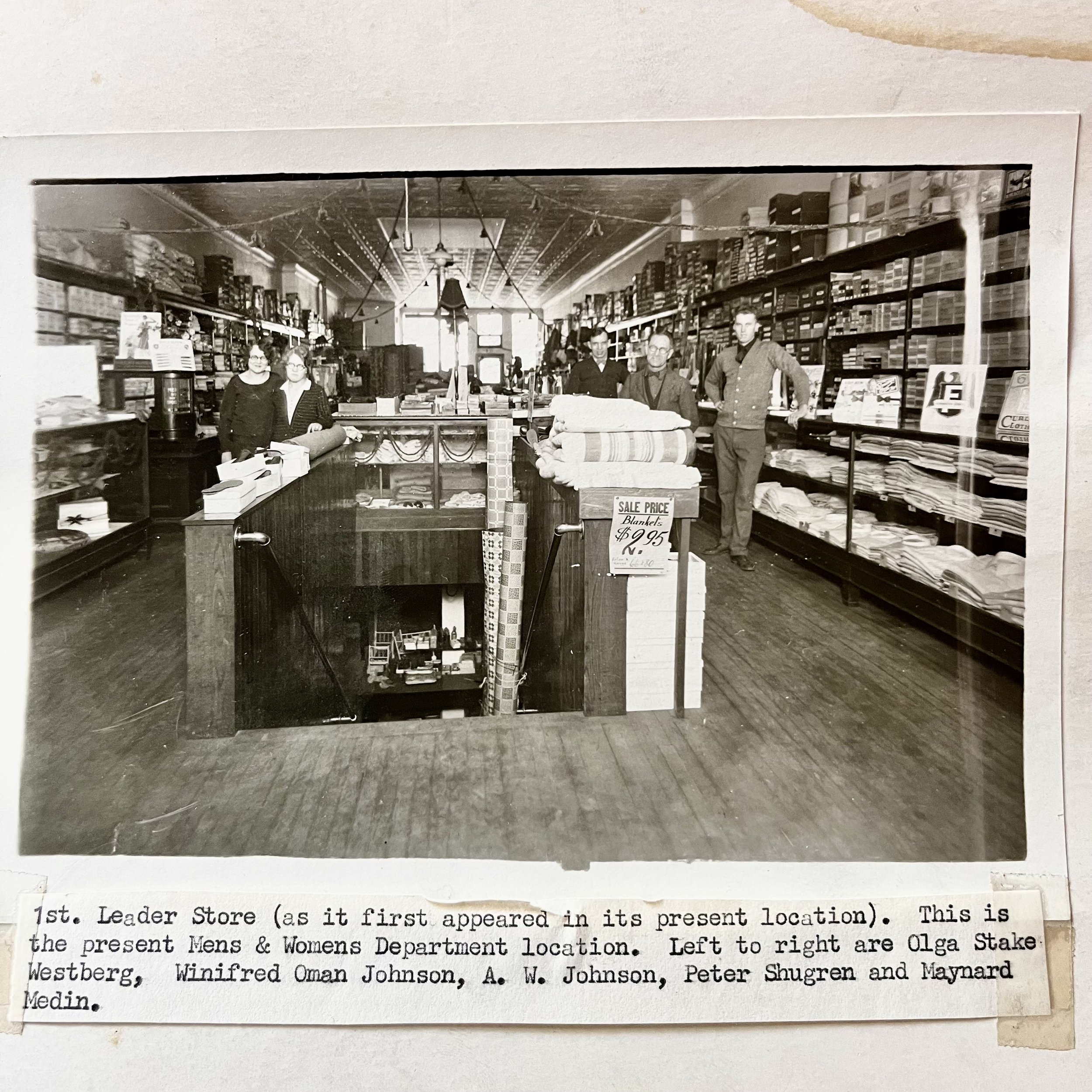 Leader store 1919.jpg