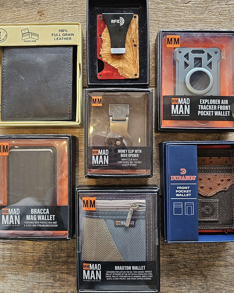Father's Day is THIS SUNDAY! 
We've got a great selection of unique gift ideas for DAD. 🎊
.
.
.
.
#fathersday #giftideasforhim #mnsmallbusiness #mnshop #mnlocal #cambridgemn #mnlocalbusiness #boutique #leader1918 #mnshopsmall #mnsmallbiz