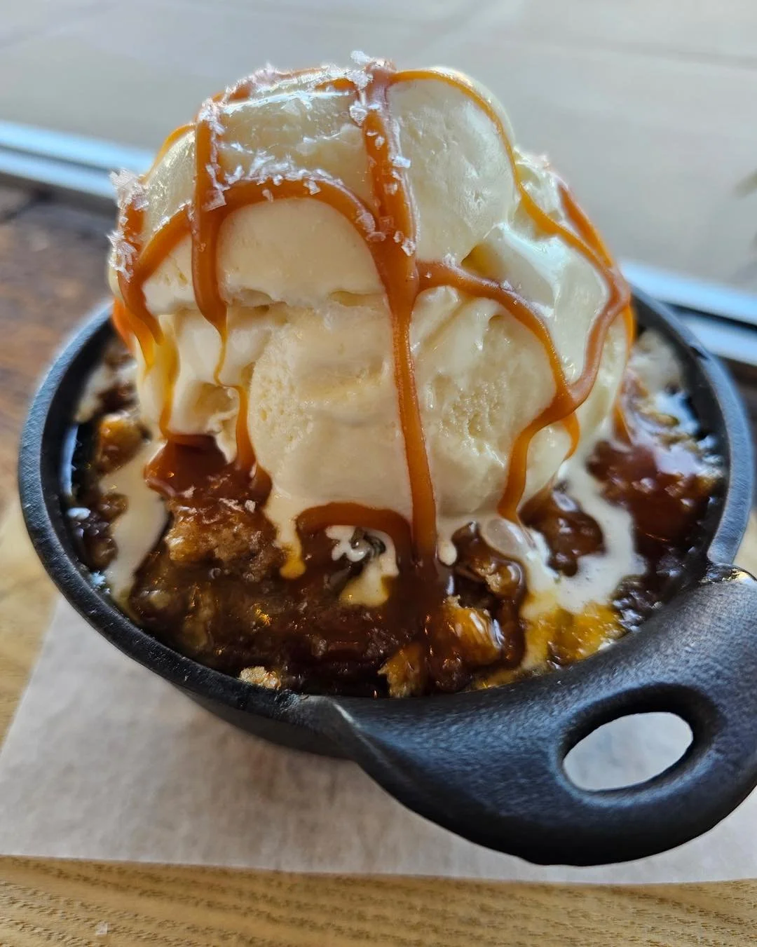 Enjoy this outstanding NEW dessert! 
House-made vanilla ice cream with caramel sauce on top of a delicious Apple spiced roulade! ⭐️ ⭐️ ⭐️ ⭐️ ⭐️ 
.
.
.
.
#mplsfood #MnEats #leader1918 #mnrestaurants #mnchefs #cambridgemn #mneats #isantimn #dinnerisser