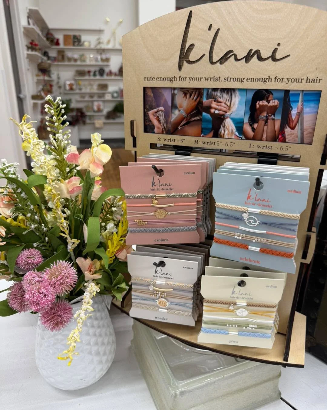 Adorable hair tie&rsquo;s + bracelets all in one 🙌 
All the fun colors &amp; styles 💐 

&hellip;&hellip;&hellip;&hellip;&hellip;&hellip;&hellip;&hellip;&hellip;&hellip;&hellip;&hellip;&hellip;&hellip;&hellip;&hellip;&hellip;&hellip;.. #mnsmallbiz #