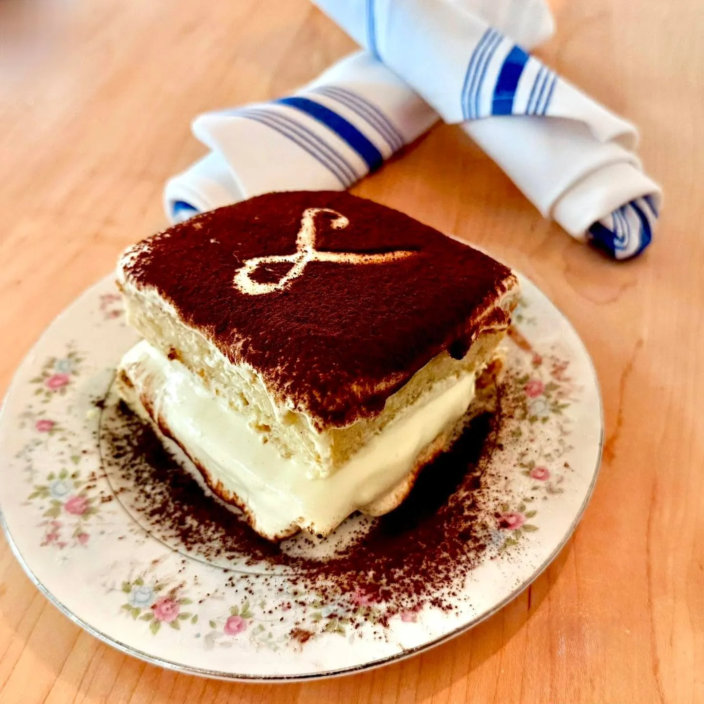 𝓒𝓱𝓮𝓯&rsquo;𝓼 𝓣𝓸𝓾𝓻 🍻 
Tonight - Saturday after 5pm ✨ 
.
.
.
.
#mplsfood #MnEats #leader1918 #mnrestaurants #mnchefs #cambridgemn #mneats #isantimn #dinnerisserved #mplschef #mplsfoodie #getinmybelly #cheftour