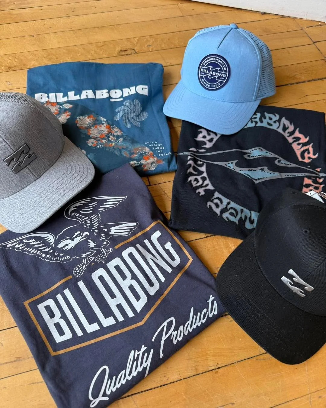 Billabong 🌊 arrival in the Men&rsquo;s retail ☀️ 

Anyone going anywhere warm for Spring Break? 🏝️ 
.
&hellip;&hellip;&hellip;&hellip;&hellip;&hellip;&hellip;&hellip;&hellip;&hellip;&hellip;&hellip;&hellip;&hellip;&hellip;&hellip;&hellip;&hellip;&h