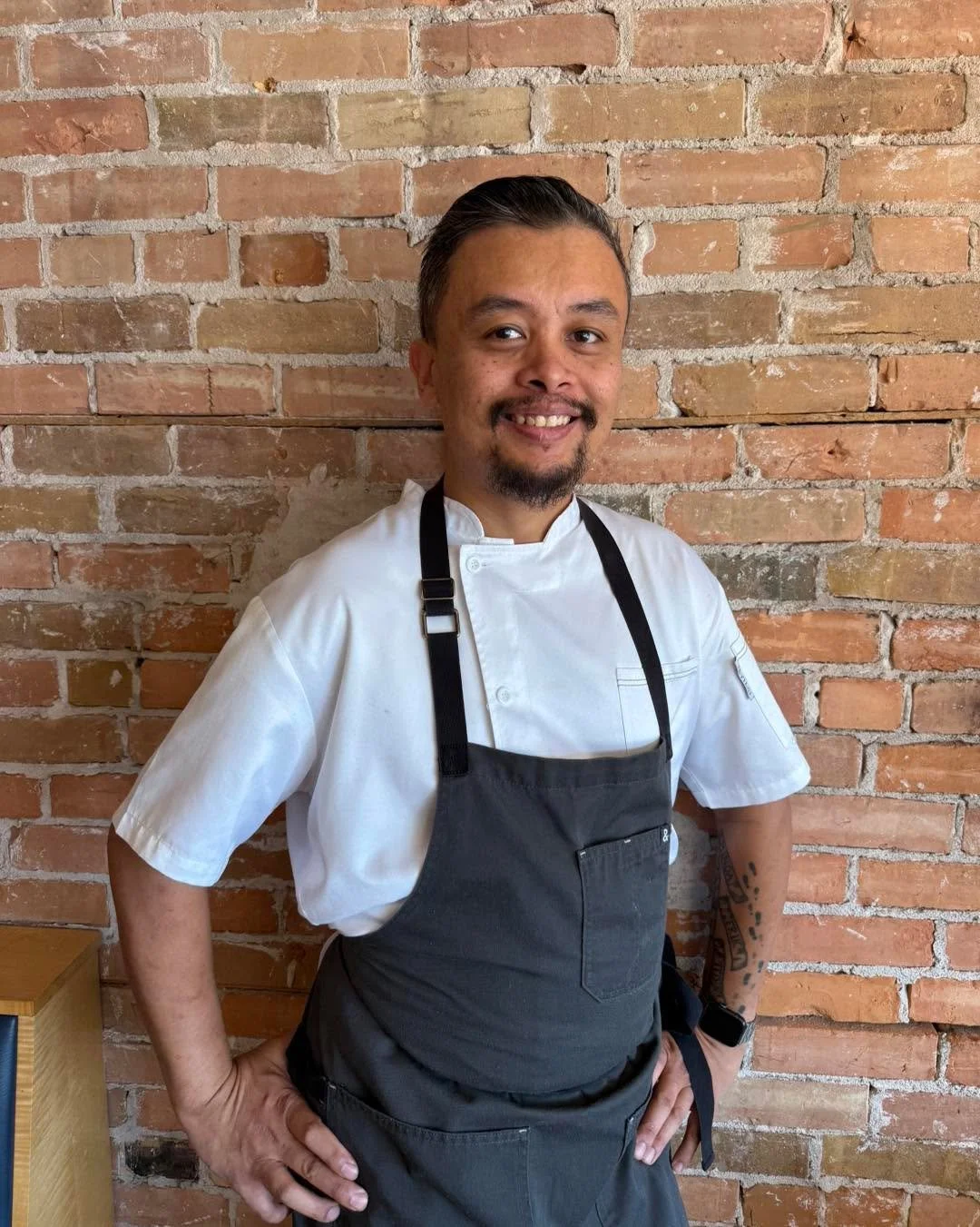 Have you met our 𝓝𝓔𝓦 𝓔𝔁𝓮𝓬𝓾𝓽𝓲𝓿𝓮 𝓒𝓱𝓮𝓯, Ralph Estrada ? 

He comes from the Southern California food scene &amp; has an impressive culinary background. 
He&rsquo;s humble, hardworking, organized &amp; a great Leader. 

His food speaks fo