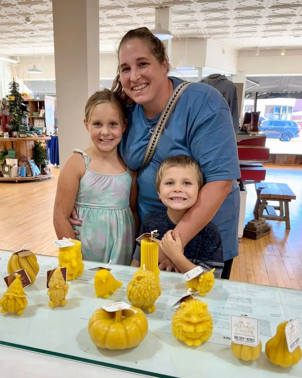 N E W beautifully handcrafted beeswax candles in the retail made by 𝓛𝓸𝓬𝓪𝓵 𝓜𝓪𝓴𝓮𝓻, Hailey! 💛 

Read the backstory behind her heart for this passion ~

At her farm, Big Sky Acres, life is rooted in the simple things-working with the land, car