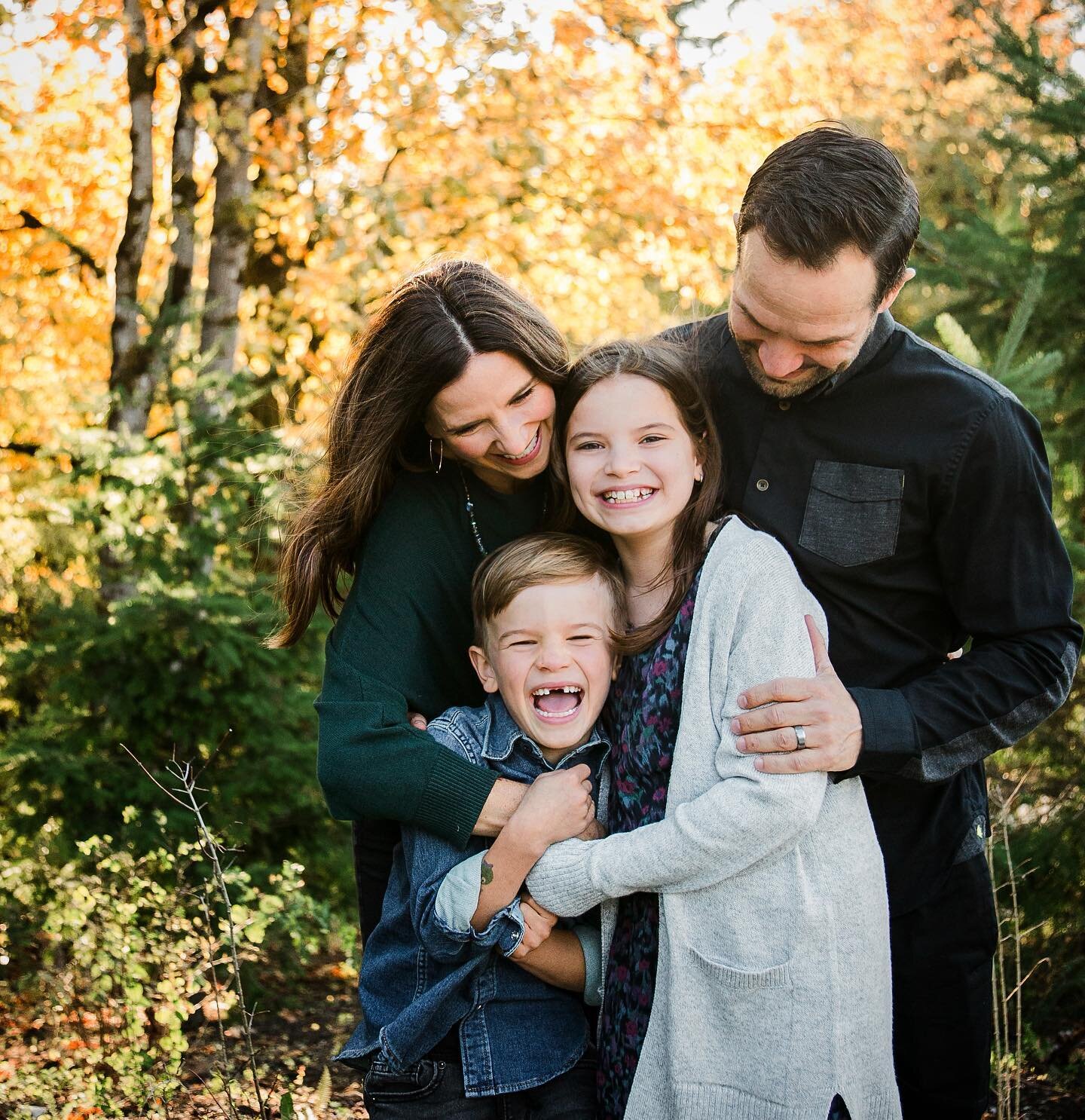 Who knew that being out in crazy wind and freezing cold could be this fun? Ok we were dying in the inside. Love when families power through!!