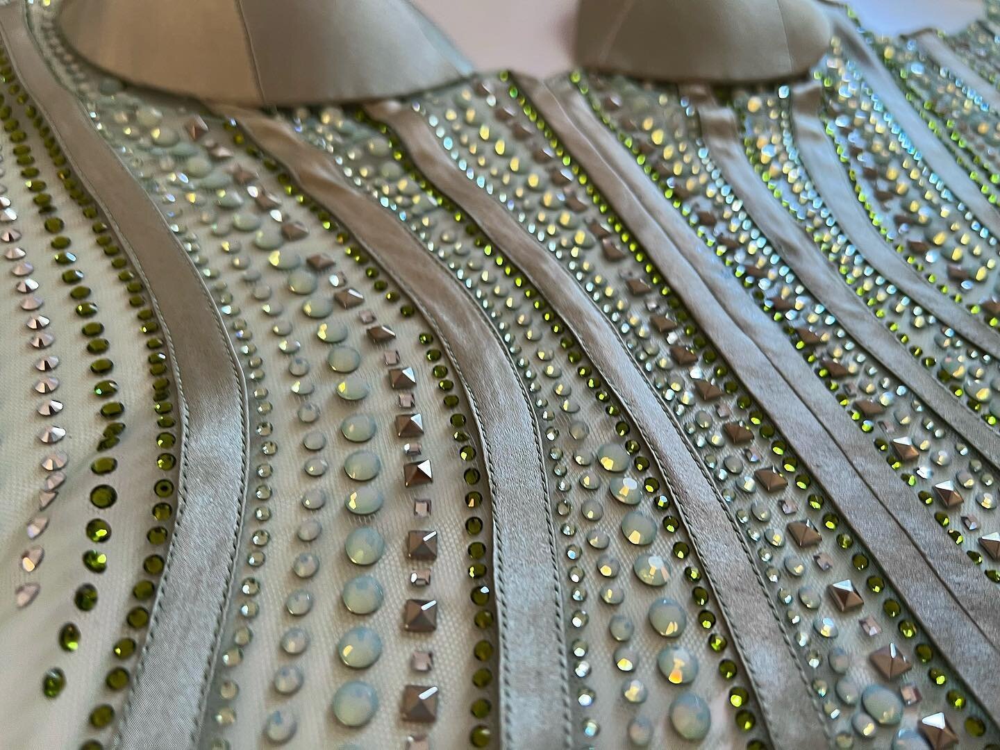 . . . 🐚
.
.
.
#fashion #art #design #style #couture #Greek #love #beautiful #beading #handbeading #beads #crystal #crystals #Swarovski #silk #corset #handmade #custom #madetoorder #textile #textiledesign #texture #inspiration #inspo #instafashion #i