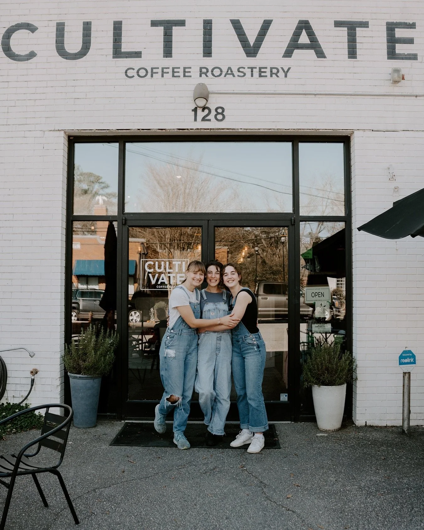 Our 7th anniversary is almost here!!! Celebrate with us this Thursday July 17, we will be pouring free drip coffee / cold brew, hosting a kids coloring contest with prizes &amp; holding a raffle for a $100 gift card &amp; T-shirt! 🎟️ Can&rsquo;t mak