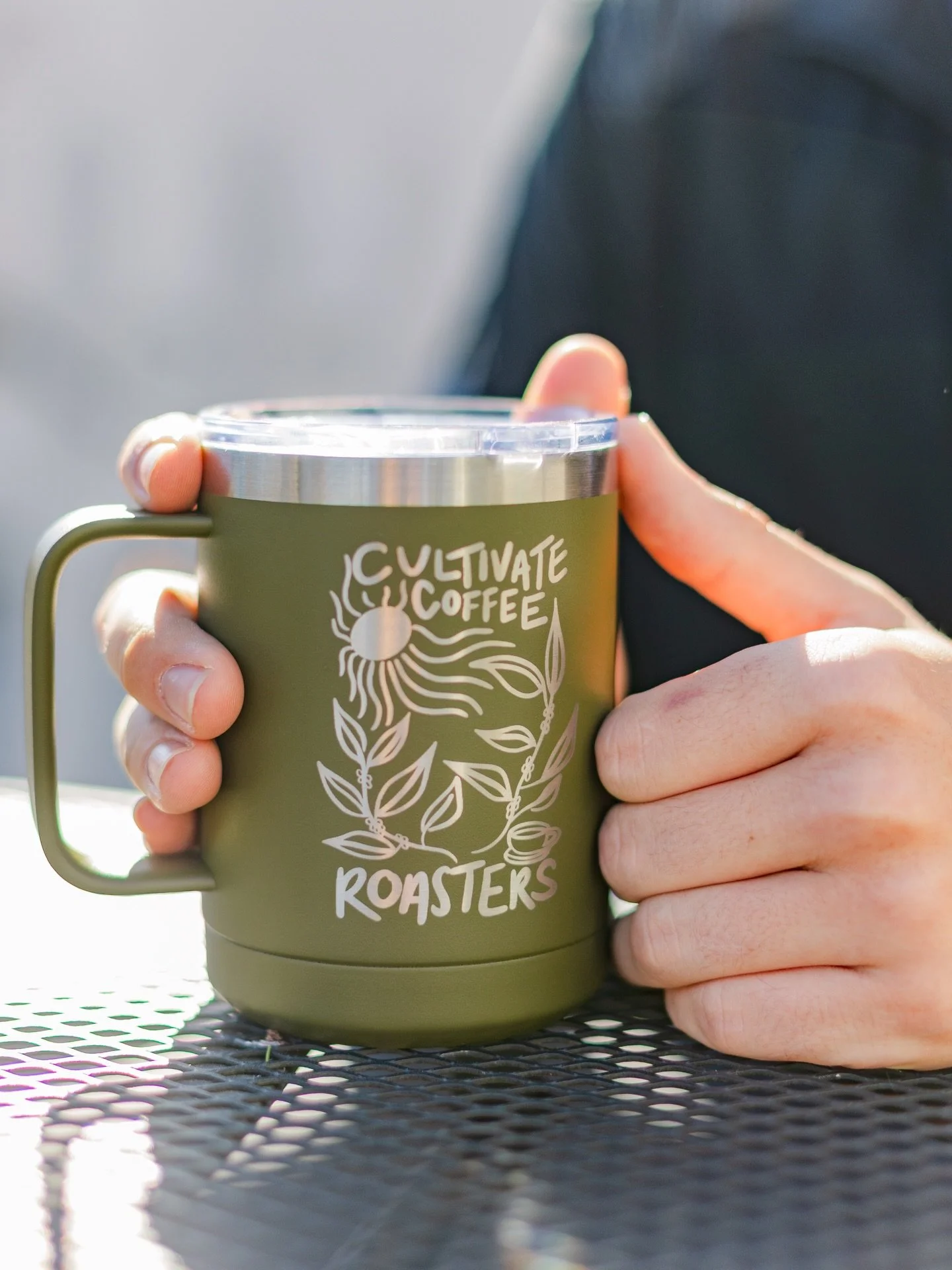 Stop by for last minute gifts like coffee, mugs &amp; sweatshirts! We&rsquo;ll be here til 2pm.