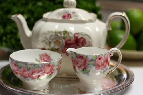 TEA SET.jpg