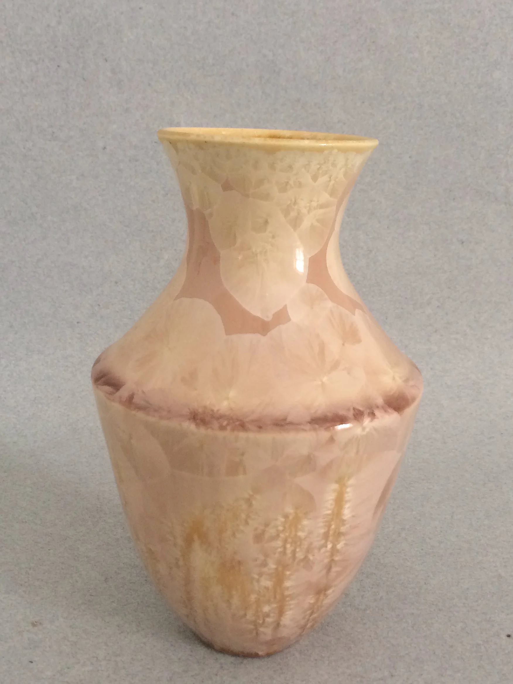 Gail Carlson small brown crystalline urn/vase