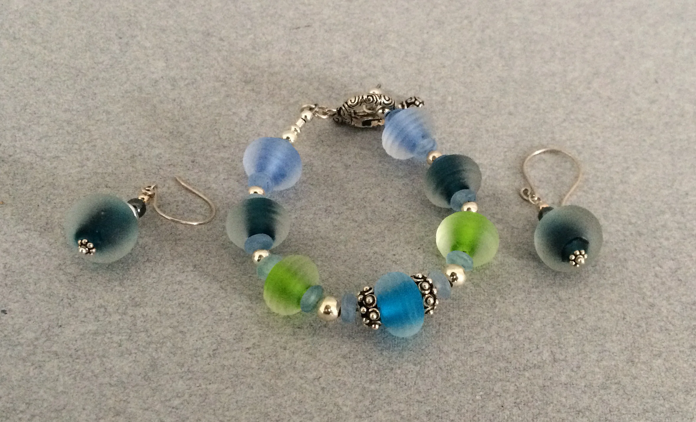 D Lynne Bowland Bracelet &amp; Earring Set