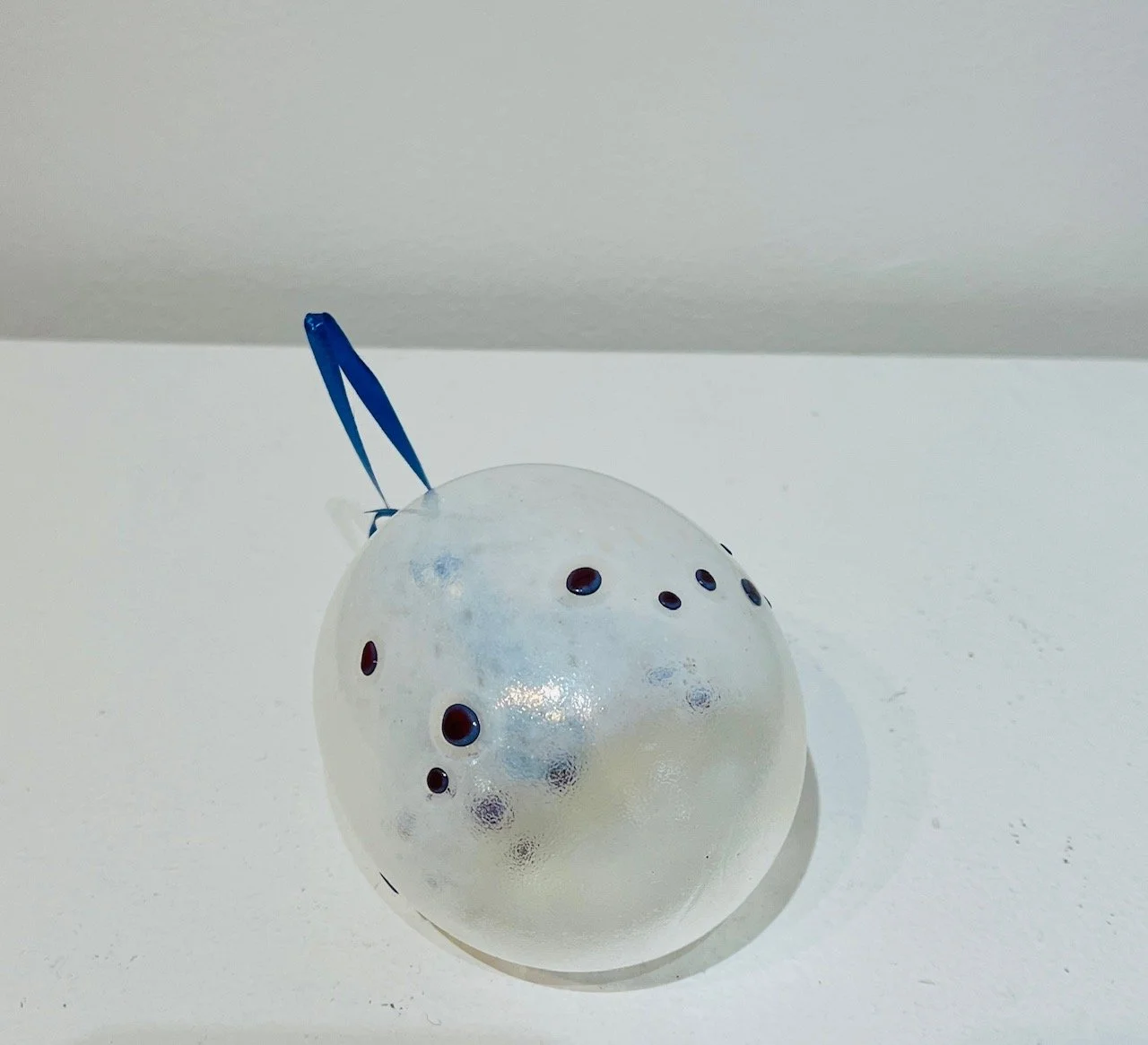 Bonny Houston ..White With Red Xmas Ball