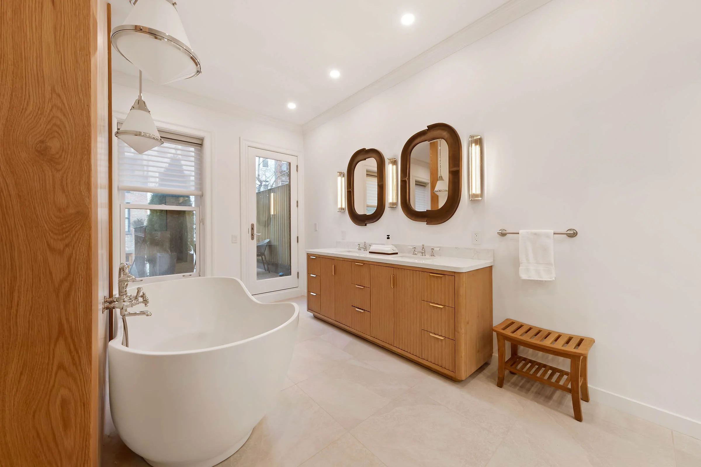 9041     BA4 -Web.jpg