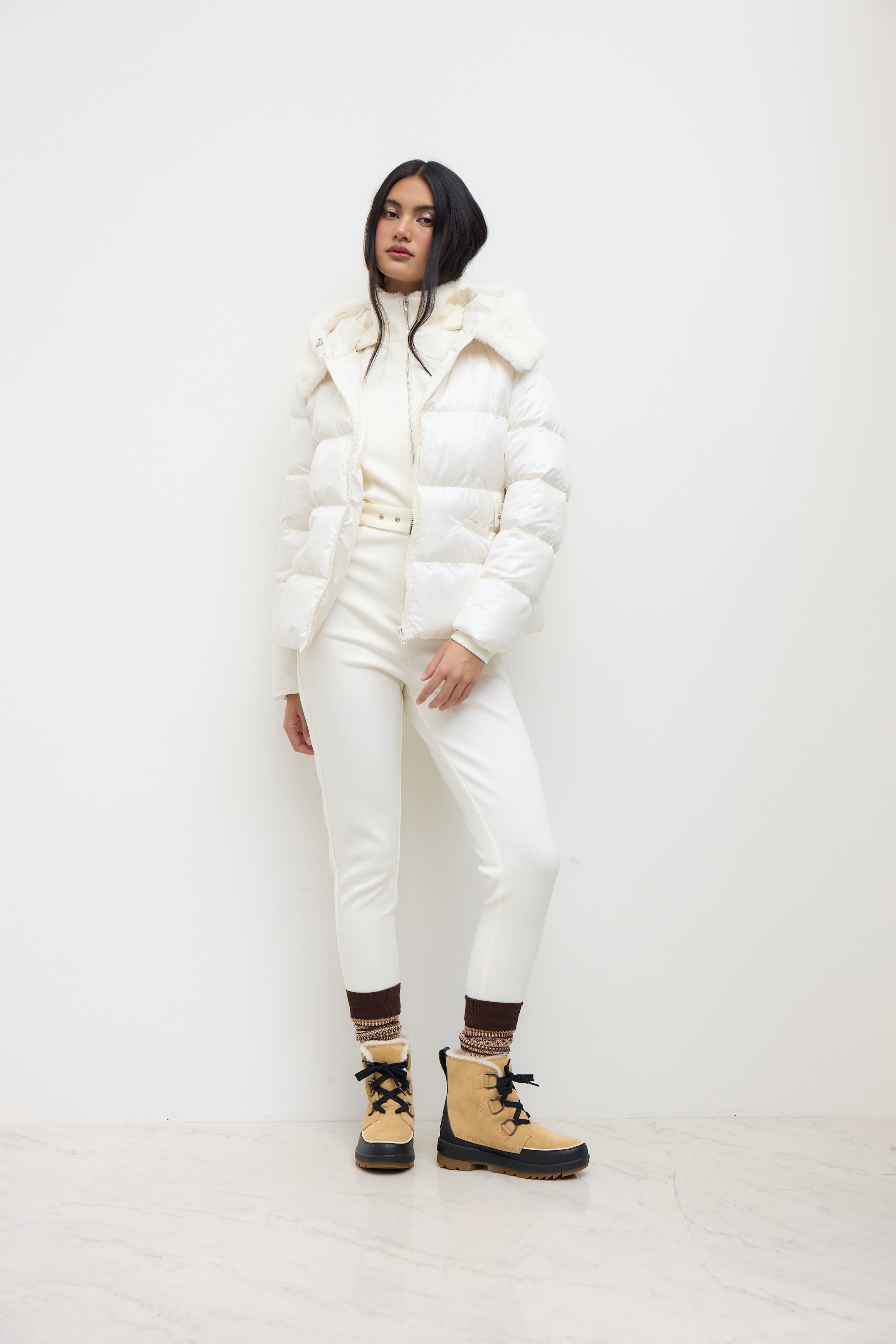 CD20241004560977OU-White_14831.JPG