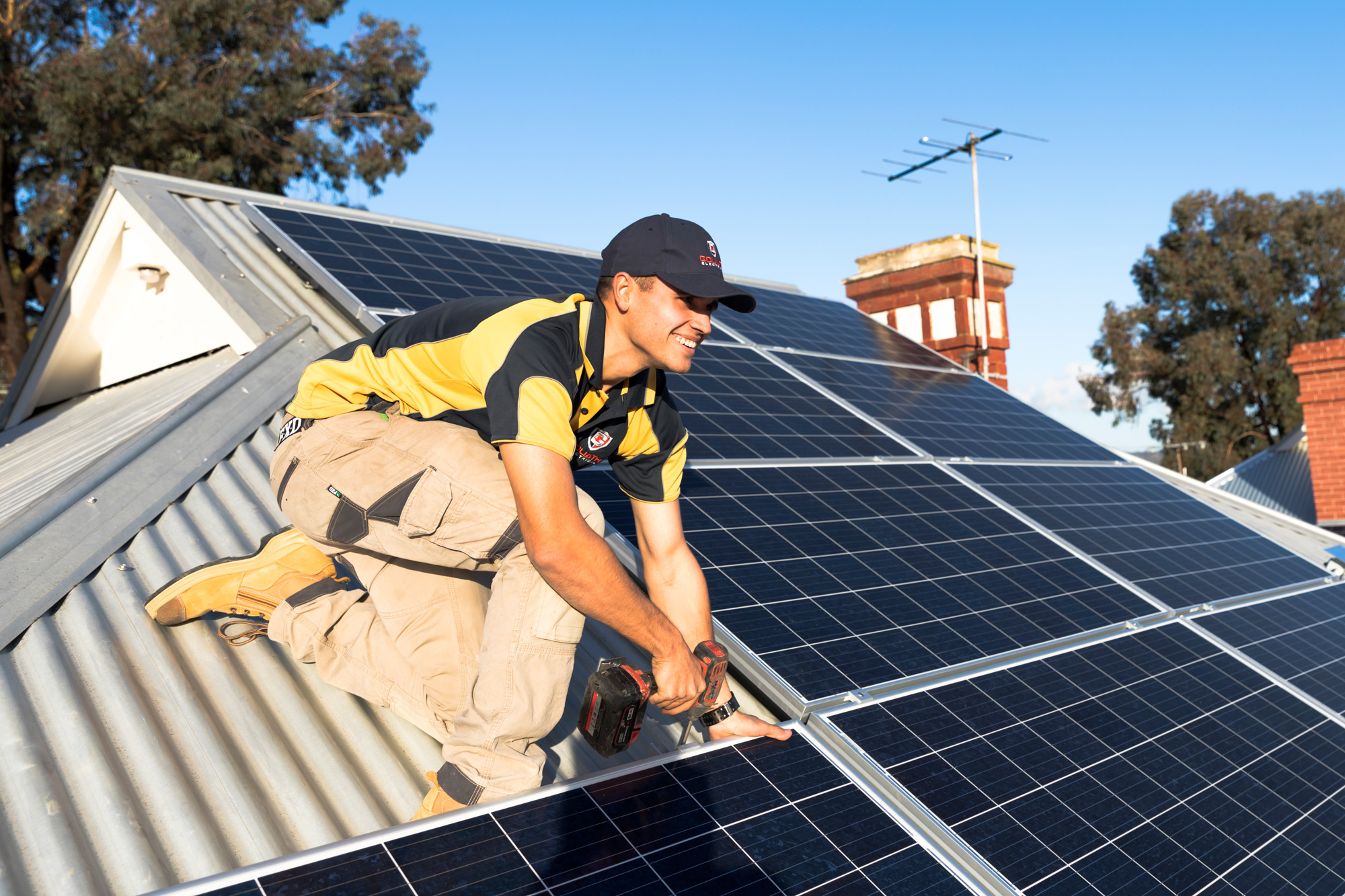 Goliath-Solar-The-Friendly-Local-Experts-v3.jpg