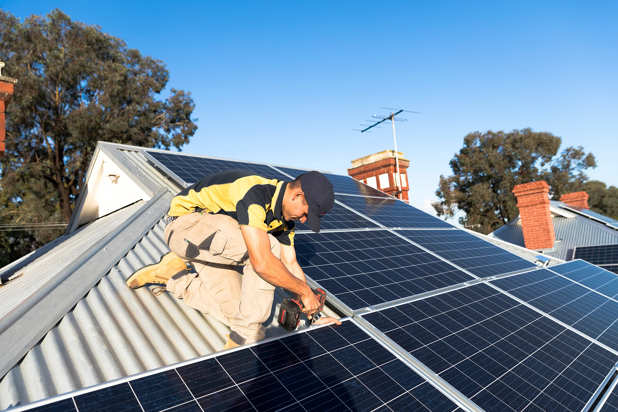 roof-installer.jpg