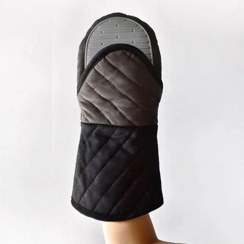    Wonder Home Insulation baking gloves    These gloves are anti-scald and won’t slip. They are also made longer to protect your wrists and lower forearm from extreme heat. 