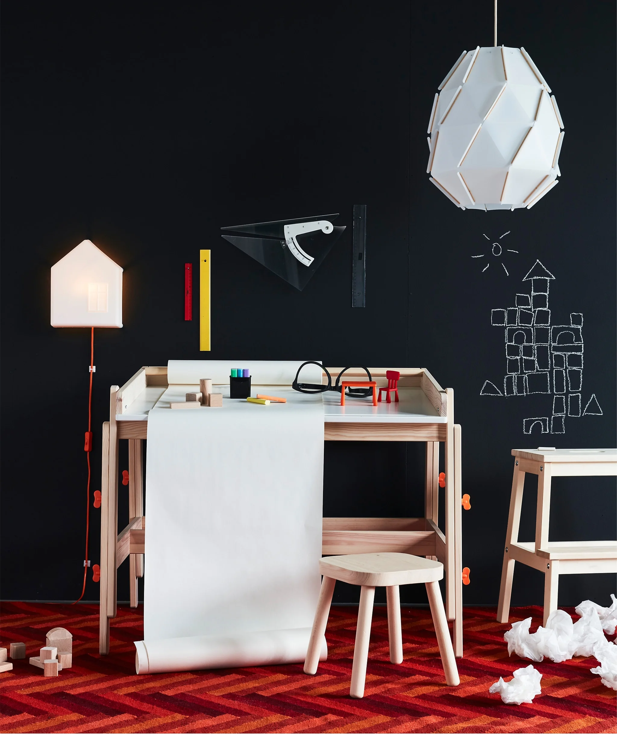 ikea-ikea-flisat-children%u2019s-desk-in-pale-wood__1364543221520-s5.jpg