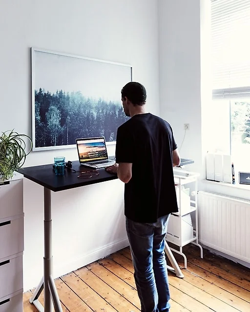 ikea-create-a-flexible-workspace-with-the-ikea-idåsen-adjustable-height-desk-for-sitting-and-standing__1364686569029-s3.jpg