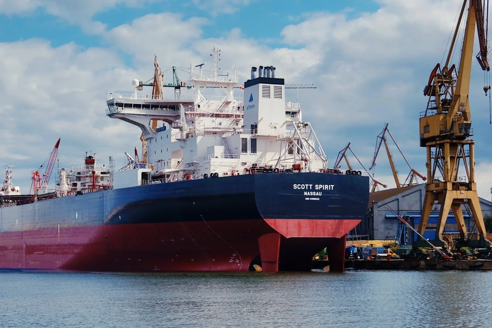 Australia reclaims top LNG ranking but position under threat