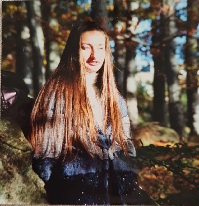 It's the most difficult decision I had to make in this life!

It took me a long time, a lot of pondering and a load of courage to make it.
Now I will leave everything behind and start anew. I'll have to go deepest so far in myself to feel what gif