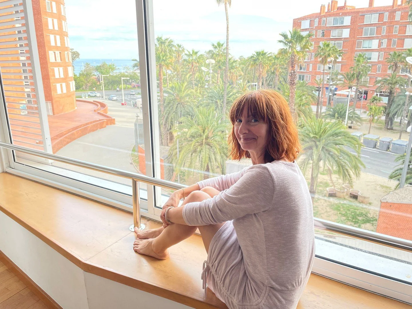 Sitting on the edge of Life is never a working strategy.
Some people are afraid of dying. Others are afraig of living. 

When we are in connection with our Soul, Life is felt as a miracle. As a divine gift (I know, it may sound clich&eacute;). You