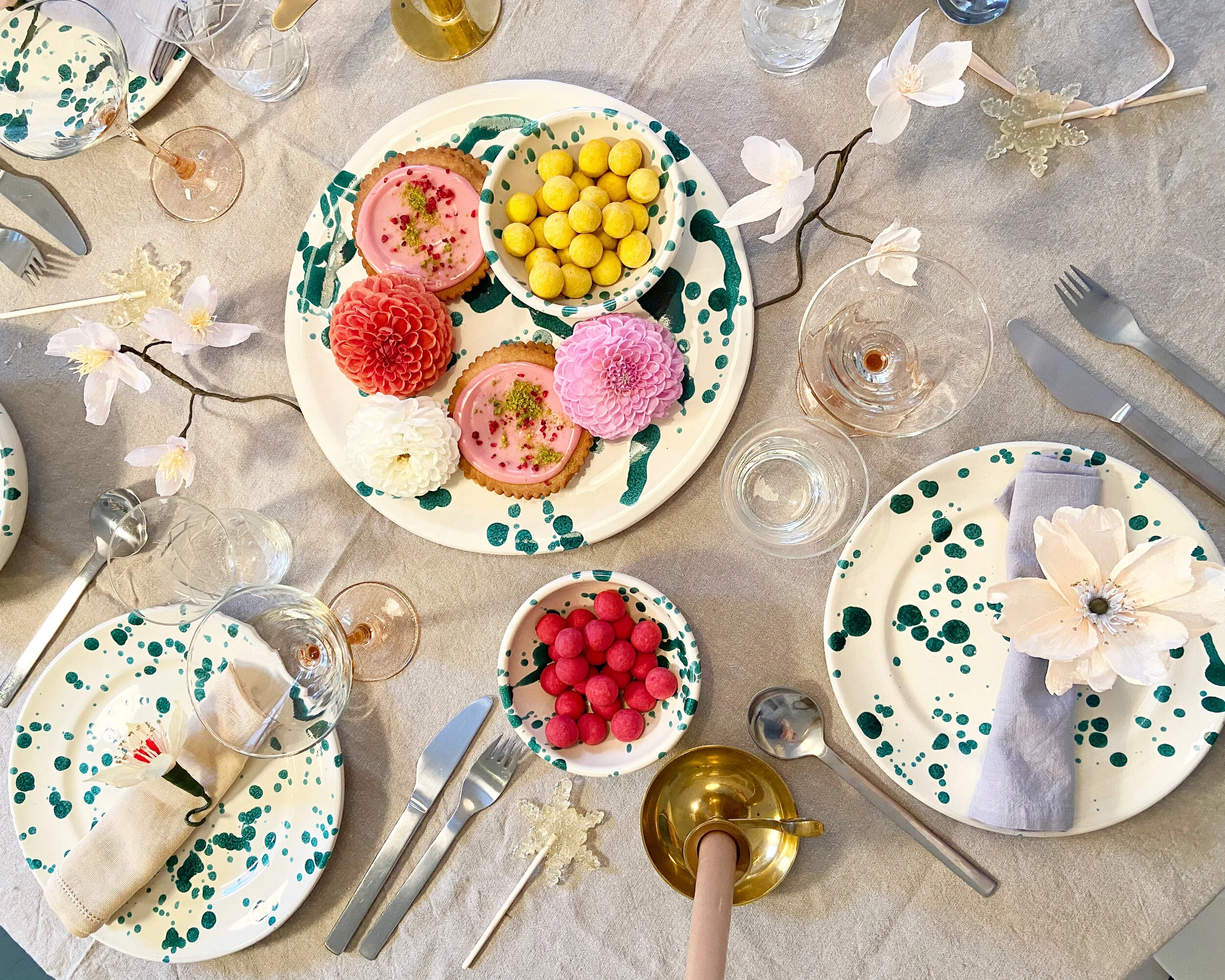 Julepynt: håndlavede bæredygtige papirblomster
