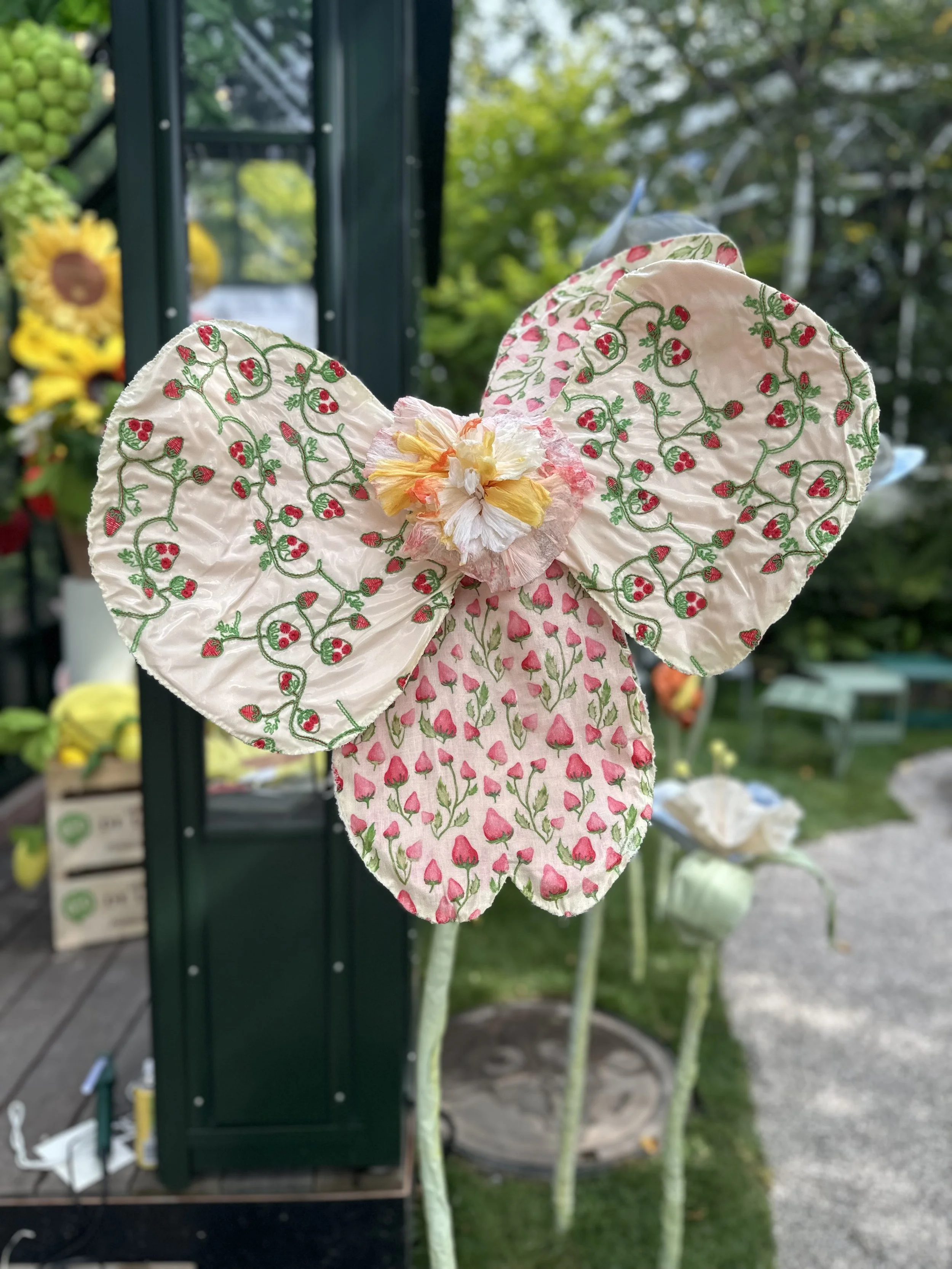 almeja_space_tivoli-udstilling_stofblomst_fabric_flower