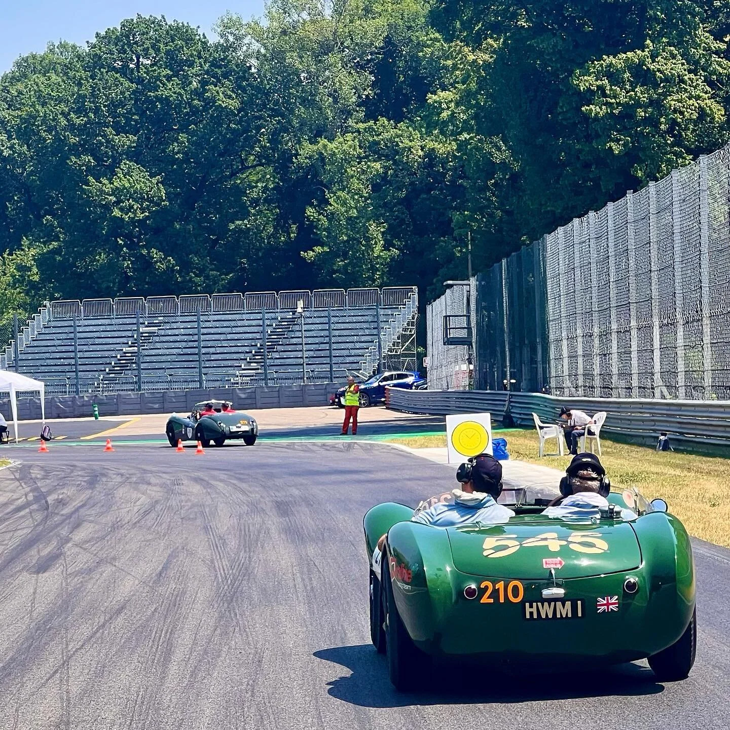 #hwm1 on track a #monza #Italy during the 2022 @millemigliaofficial. Want to see more of HWM1? It&rsquo;s provisionally book to race at this years @goodwoodrevival #millemiglia // #1000miglia
#1000miglia2020 // #millemigliamuseum 
#millemiglia2014 //