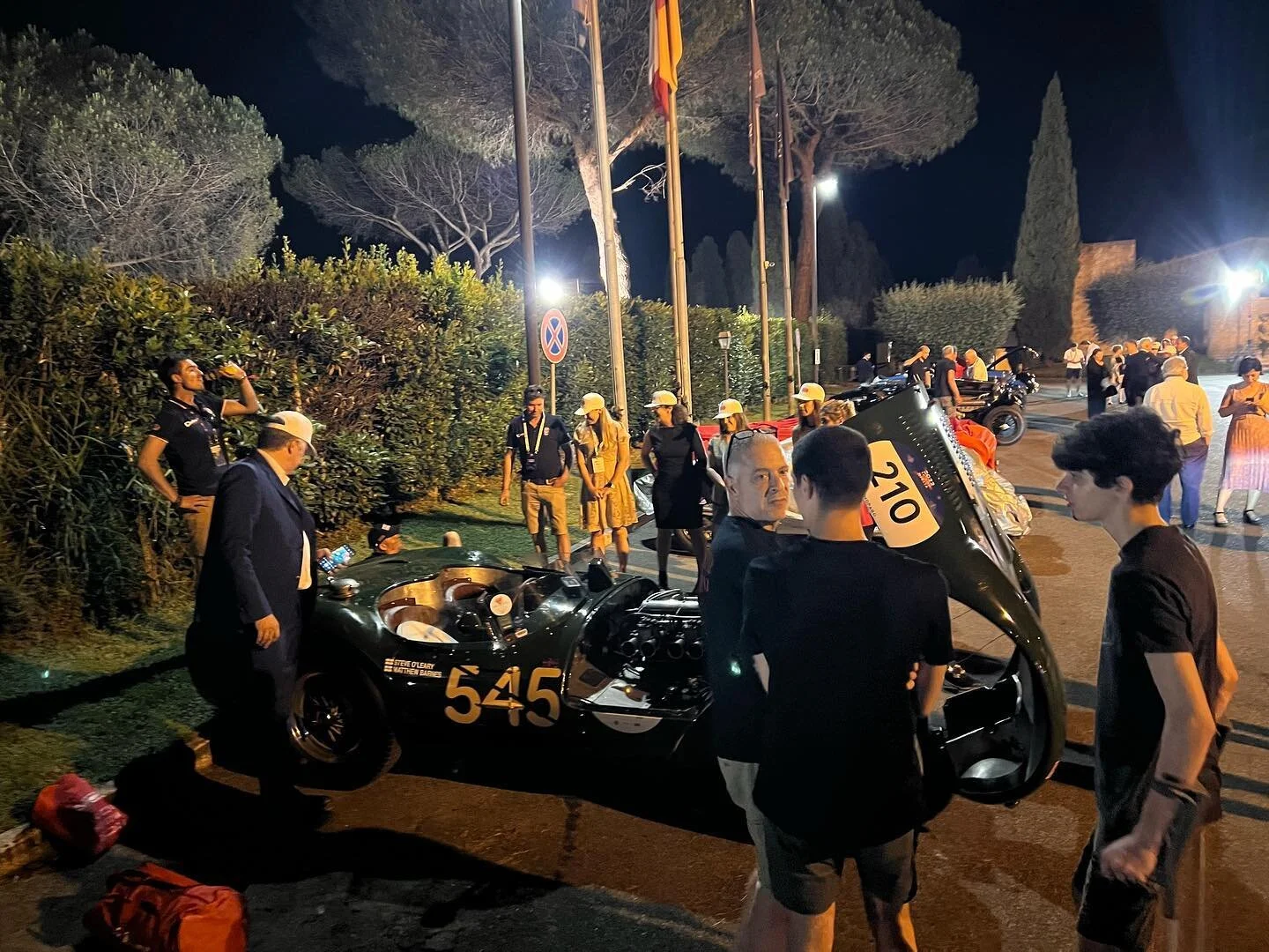What a day! From disaster this morning when our Healey Silverstone snapped a half shaft sadly ending it&rsquo;s #Millemiglia for this year. #hmw1 made it to #roma with half of the team. Time for a few @aperolspritzuk at the hotel @olearygeorge
@adamo