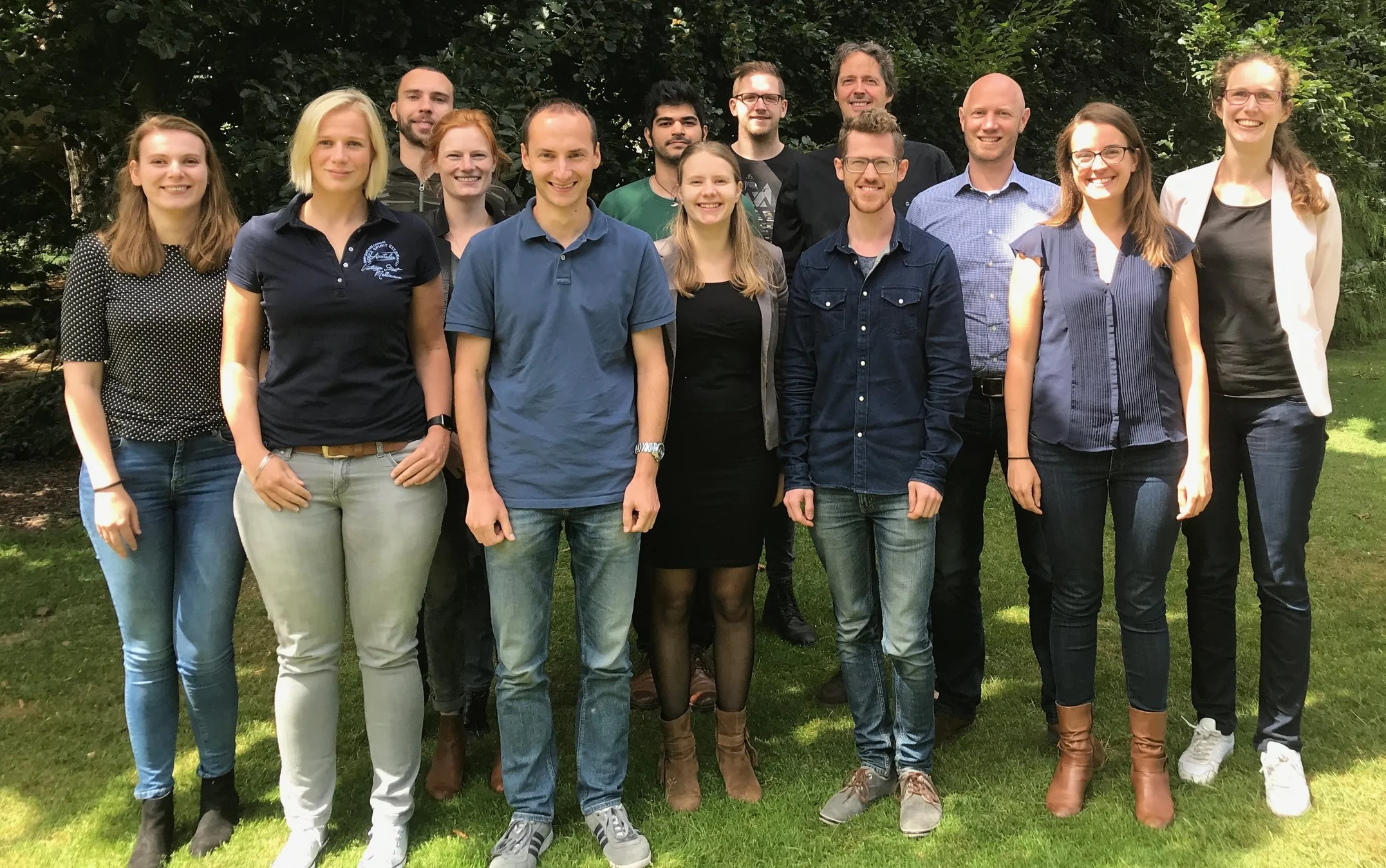 From left to right: Andrea Stoevenbelt, Leonie van Grootel, Olmo van den Akker, Michèle Nuijten, Robbie van Aert, Amir Abdol, Hilde Augusteijn, Chris Hartgerink, Marcel van Assen, Anton Collentine, Jelte Wicherts, Paulette Flore, Marjan Bakker.