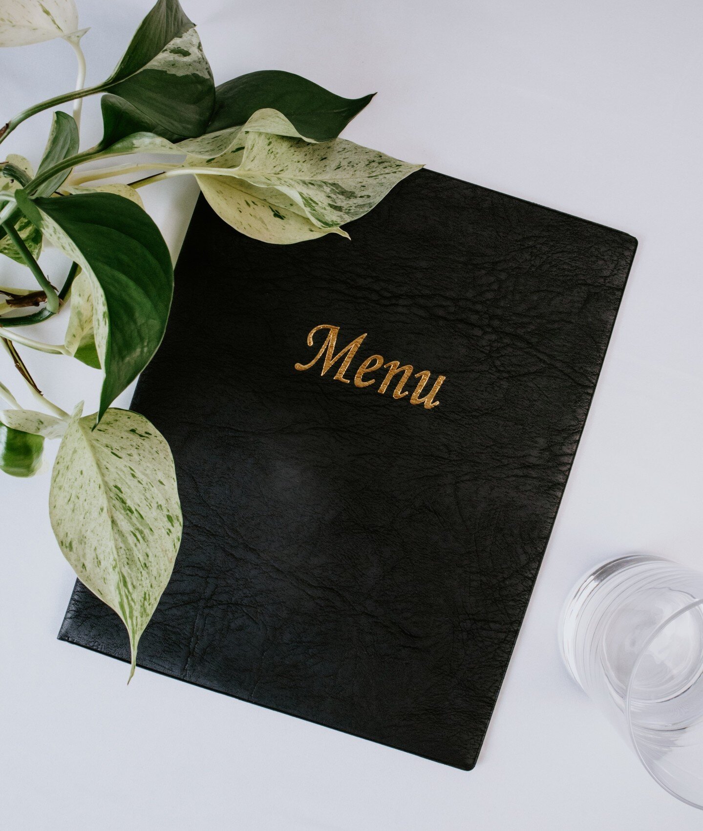 If you're looking for sophistication &amp; style, consider trying our midnight black heat-sealed vinyl menu covers. They&rsquo;re perfect for any restaurant. These menu covers are crafted from a smooth, textured black material with heat-sealed edges 