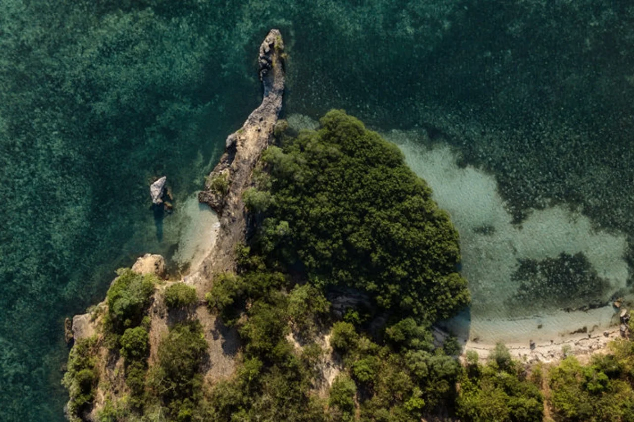 10_cliffs.jpg