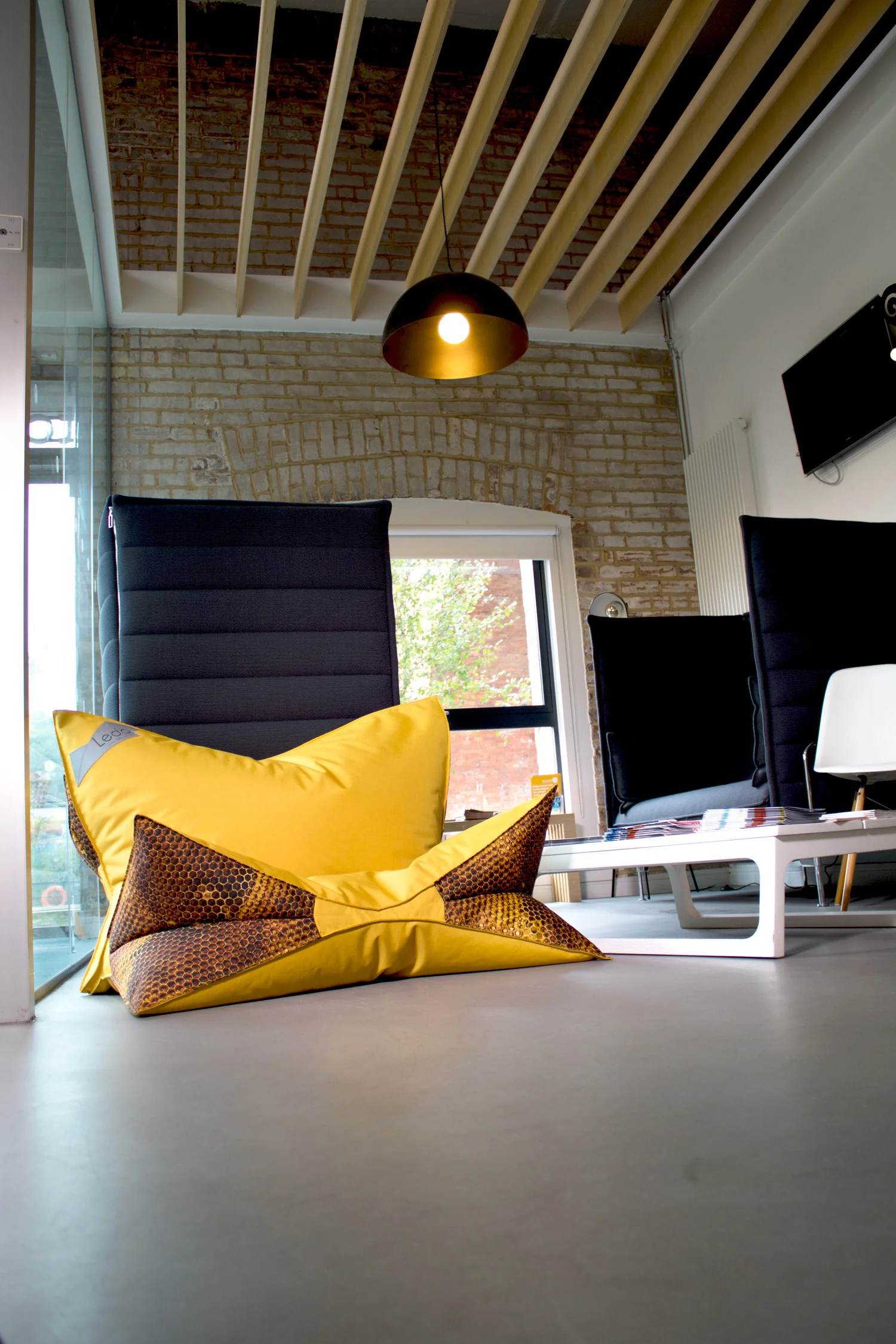 Leda-Wing-Mustard-Toffee-Factory-2.jpg