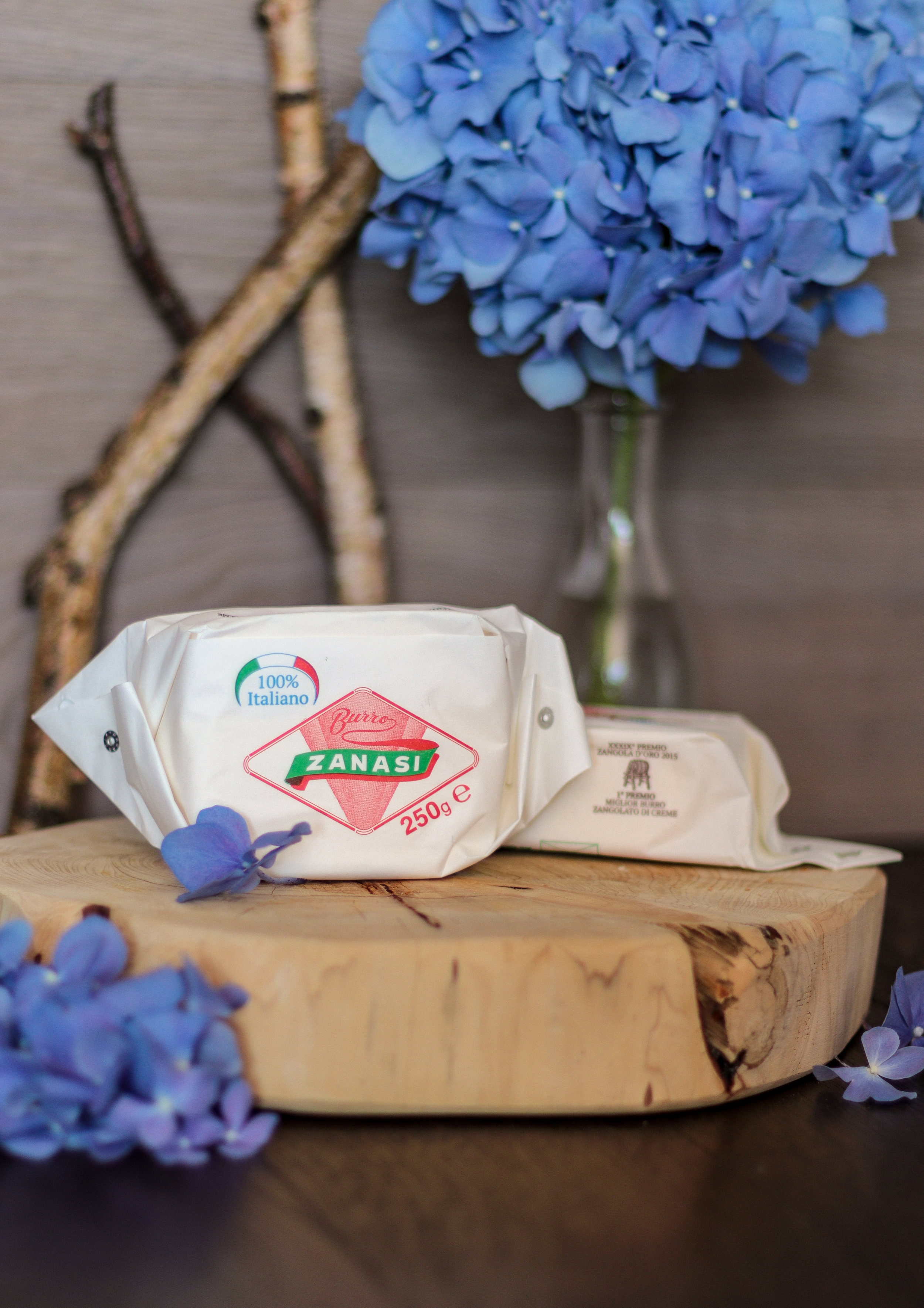 Our best selling butter, the "Malfatto" Zanasi available only in 250 GRs.