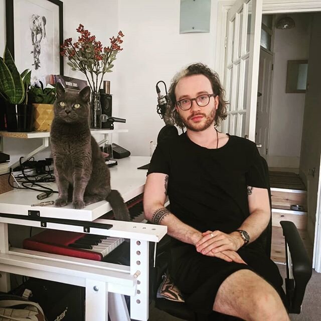 Here I am with my production assistant Igby - he's been crucial in my artistic process. I'm on the downard slope to finishing this new record and can't wait to share new music with you all, so watch this space.
.
.
.
#alexandercarson #alternative #in