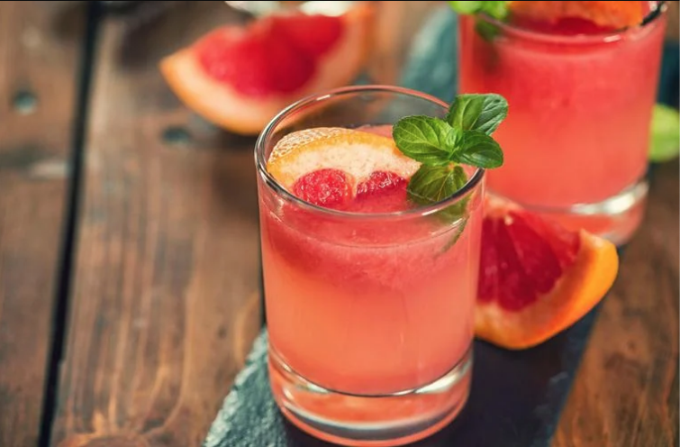 6 signature cocktail ideas for your wedding day